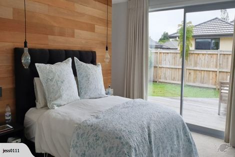 Photo of property in 1 Harry Way, Upper Vogeltown, New Plymouth, 4310