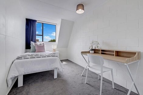 Photo of property in 4/43 Brockworth Place, Riccarton, Christchurch, 8011