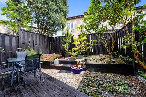 Photo of property in 21 Albionvale Road, Glen Eden, Auckland, 0602