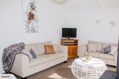 Photo of property in 172a Saint Andrews Road, Plimmerton, Porirua, 5026