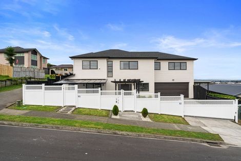 Photo of property in 126 Keri Vista Rise, Papakura, 2110