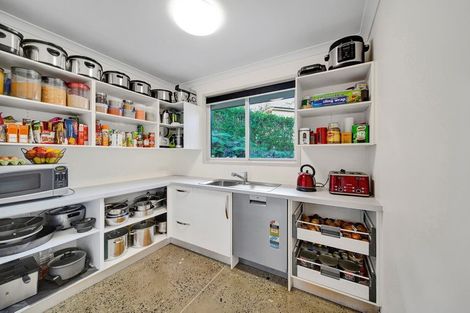 Photo of property in 3c Azalea Place, Brooklands, New Plymouth, 4310