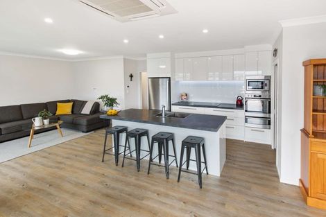 Photo of property in 17 Tirimoana Place, Otamatea, Whanganui, 4501