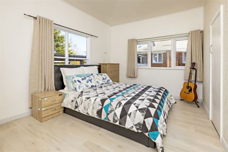 Photo of property in 2/15 Hill Road, Papatoetoe, Auckland, 2025