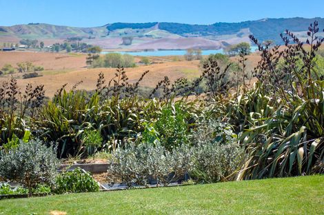 Photo of property in 1470 Oneriri Road, Kaiwaka, 0573