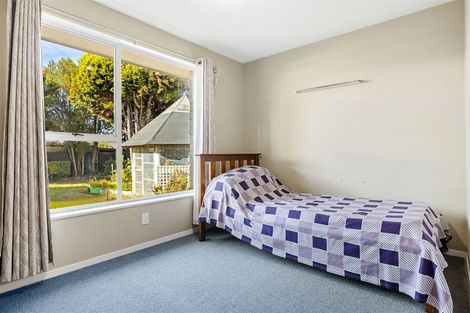 Photo of property in 5 Mckellar Place, Hornby, Christchurch, 8042