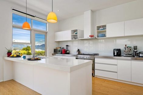 Photo of property in 10 Mcleod Avenue, Wanaka, 9305
