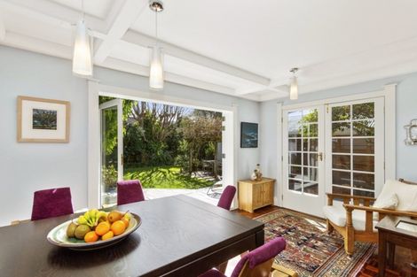 Photo of property in 17 Saint Albans Grove, Woburn, Lower Hutt, 5010