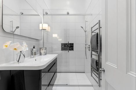 Photo of property in 60 Rose Road, Grey Lynn, Auckland, 1021