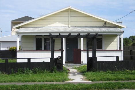 Photo of property in 163 Cornfoot Street, Castlecliff, Whanganui, 4501
