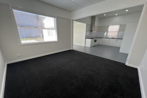 Photo of property in 27-29 Andrew Young Street, Palmerston North, 4410
