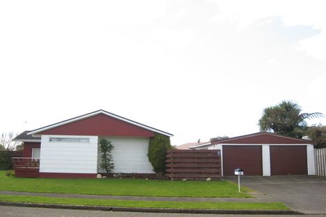 Photo of property in 12 Walker Crescent, Bulls, 4818