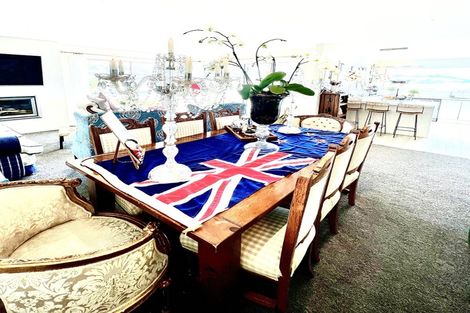 Photo of property in 1 Simeon Quay, Lyttelton, 8082