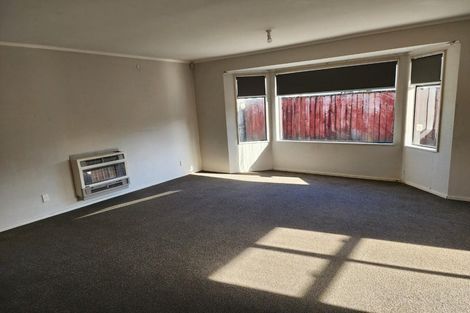 Photo of property in 2/76 Cambridge Terrace, Waterloo, Lower Hutt, 5011