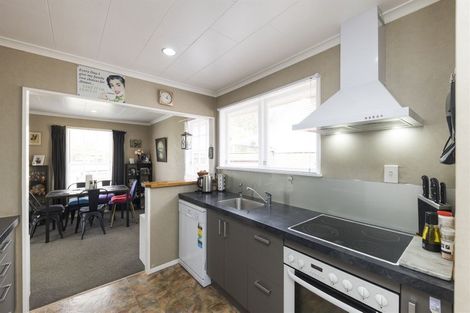 Photo of property in 1 Capri Place, Awapuni, Palmerston North, 4412