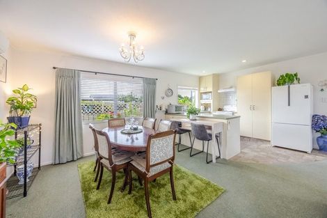 Photo of property in 1/305 Park Road South, Akina, Hastings, 4122