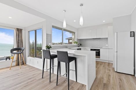 Photo of property in 1/25 Oban Road, Browns Bay, Auckland, 0630