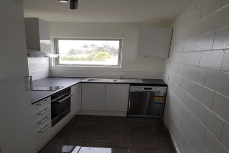 Photo of property in 33 Seddon Road, Frankton, Hamilton, 3204