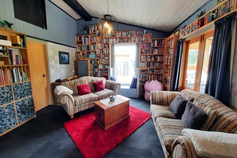 Photo of property in 902 Lawrence Waitahuna Highway, Waitahuna, Lawrence, 9593