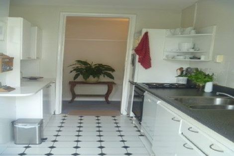 Photo of property in Hobson Flats, 2/1 Hobson Street, Pipitea, Wellington, 6011