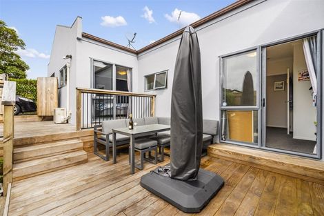 Photo of property in 1 Pyrite Street, Westgate, Auckland, 0614