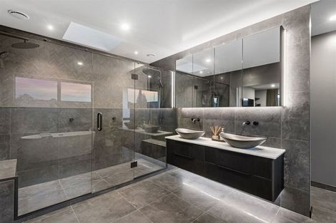 Photo of property in 8 Crawford Close, Amberley, 7410