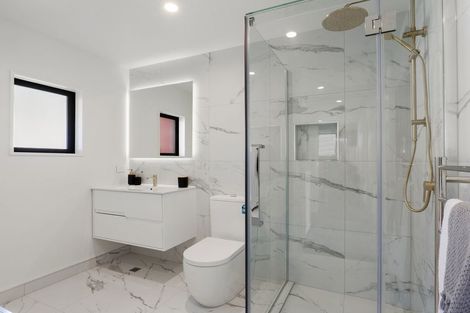 Photo of property in 2/142 Main Road North, Papanui, 8052