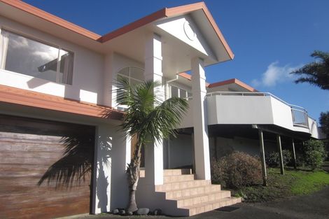 Photo of property in 60a Redwing Street, Browns Bay, Auckland, 0630