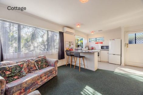 Photo of property in 18 Howard Road, Taradale, Napier, 4112