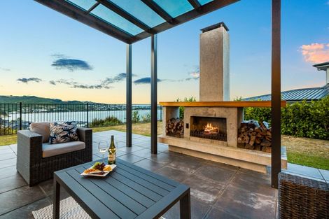 Photo of property in 34 Waitaria Terrace, Aotea, Porirua, 5024