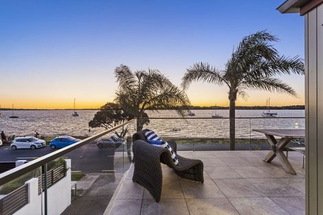 Photo of property in 14 The Parade, Bucklands Beach, Auckland, 2012