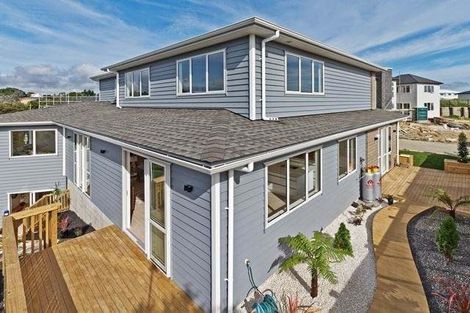 Photo of property in 28 Spyglass Street, Red Beach, 0932