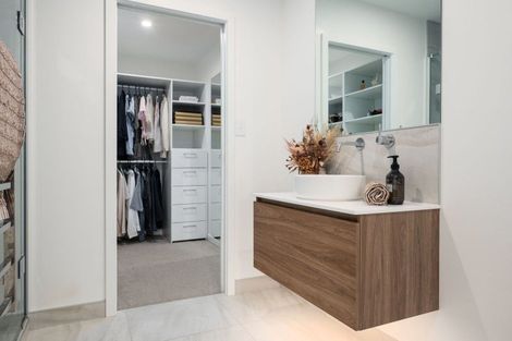 Photo of property in 52 Rangitahi Road, Raglan, 3225