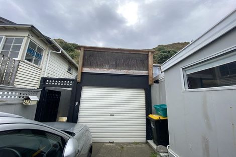 Photo of property in 37 Moa Point Road, Moa Point, Wellington, 6022