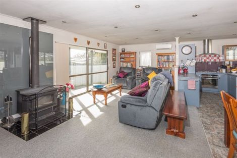 Photo of property in 222 Cameron Avenue, Te Awamutu, 3800