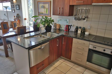 Photo of property in Bridgewater Apartments, 301/7 Te Rangi Cross Road, Paihia, 0200