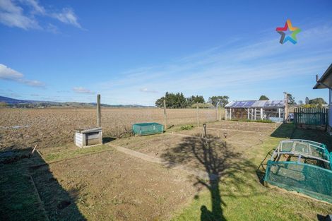 Photo of property in 37 Papatotara Road, Tuatapere, 9620