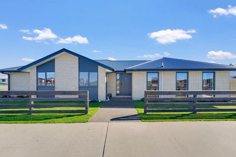 Photo of property in 2 Chambers Avenue, Woodend, 7610