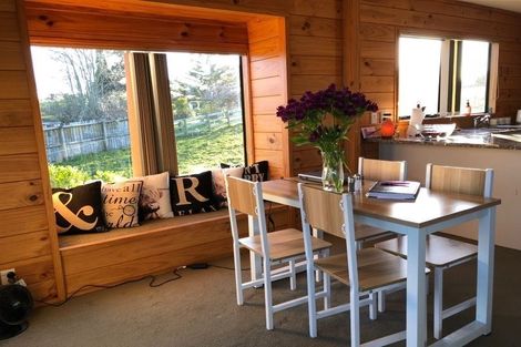 Photo of property in 264 State Highway 16, Kumeu, 0892