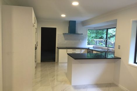 Photo of property in 14 Loloma Drive, Half Moon Bay, Auckland, 2012