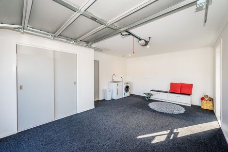 Photo of property in 7 Kikorangi Way, Paraparaumu, 5032