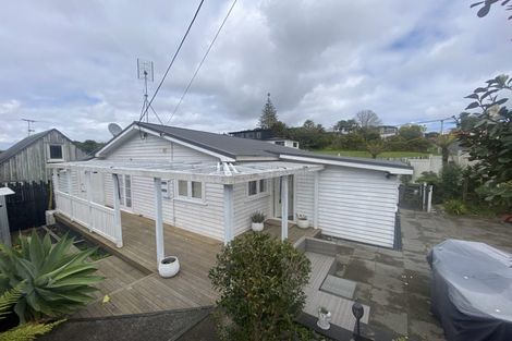 Photo of property in 2/40 Killarney Avenue, Torbay, Auckland, 0630