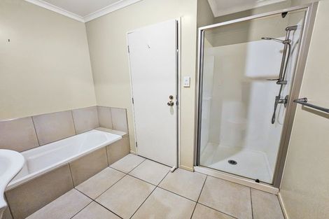 Photo of property in 22 Figaro Crescent, Takanini, 2112