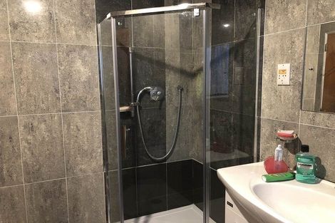 Photo of property in 2 Mangarata Avenue, Papatoetoe, Auckland, 2025