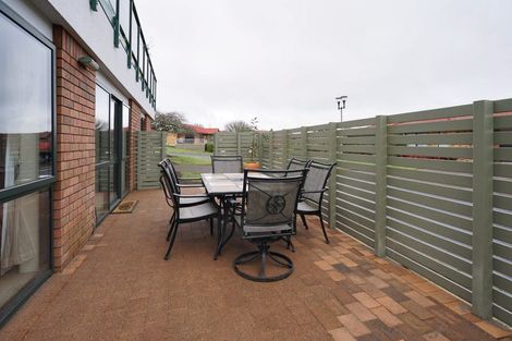 Photo of property in 54 Grosvenor Gardens, Flagstaff, Hamilton, 3210