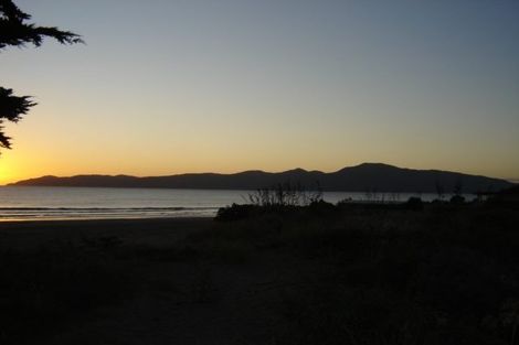 Photo of property in 13 Groves Road, Raumati Beach, Paraparaumu, 5032