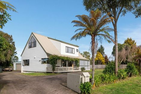 Photo of property in 4 Tirita Street, Kawaha Point, Rotorua, 3010