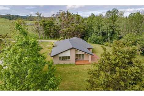 Photo of property in 9 Okura Drive, Kerikeri, 0230