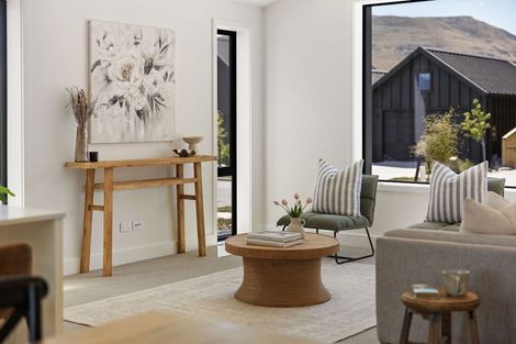 Photo of property in 44 Forage Road, Jacks Point, 9371