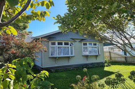 Photo of property in 52 Palmerston Street, Greymouth, 7805